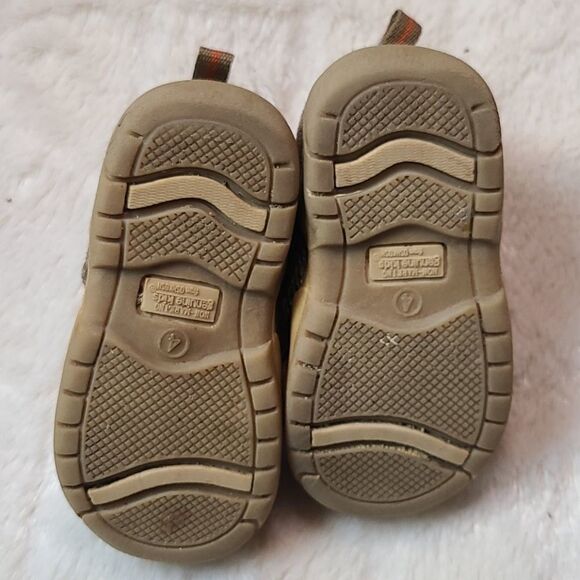 Oshkosh Tan Suede Mesh Sneakers Velcro Straps 4 Toddler Tennis Shoe Easy On Baby - Picture 5 of 8